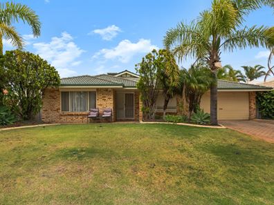 4 Coran Gardens, Warnbro WA 6169