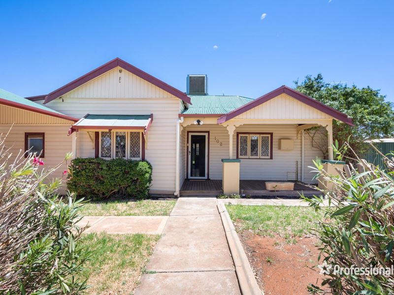 102 Addis Street, Lamington