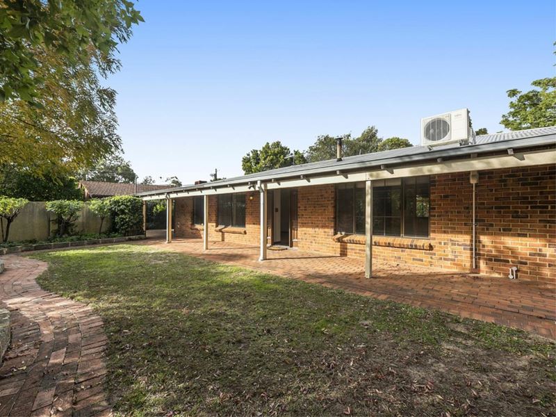 33 Falls Road, Lesmurdie