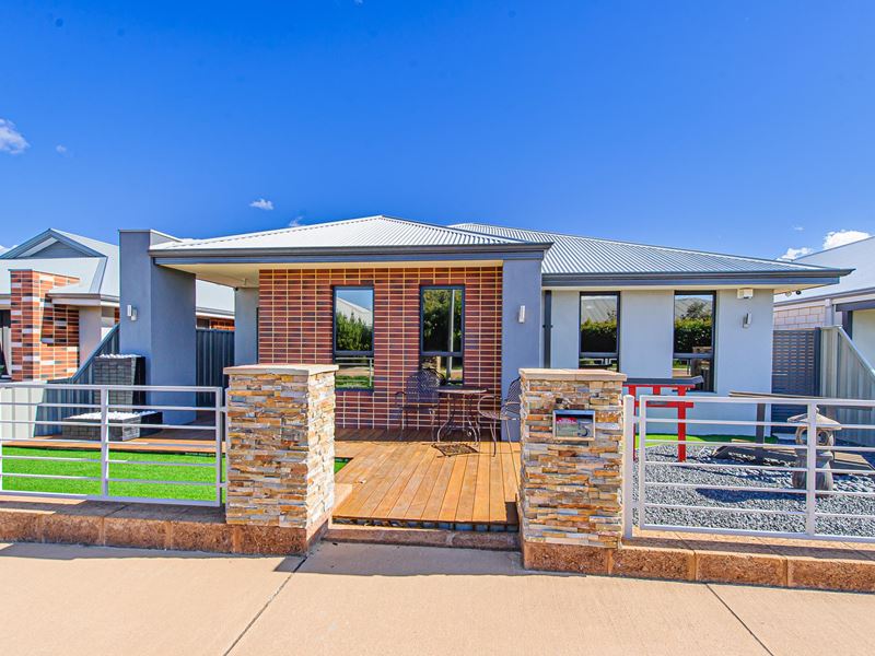 5 Lindt Crescent, Byford