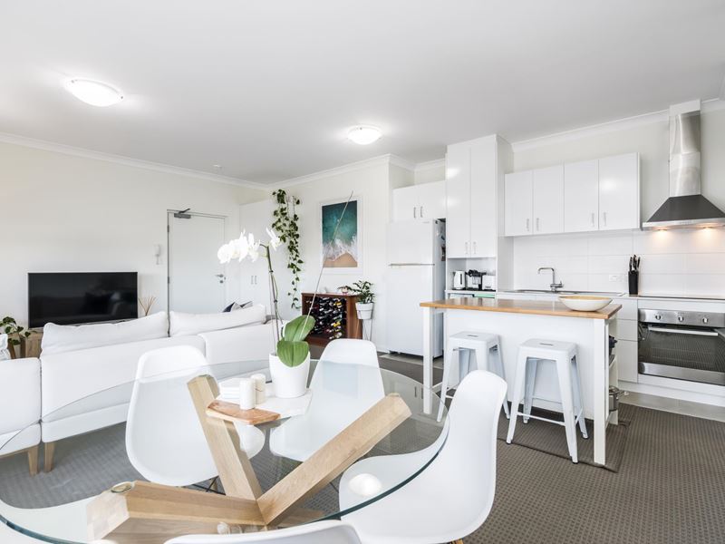 30/25 O'Connor Close, North Coogee