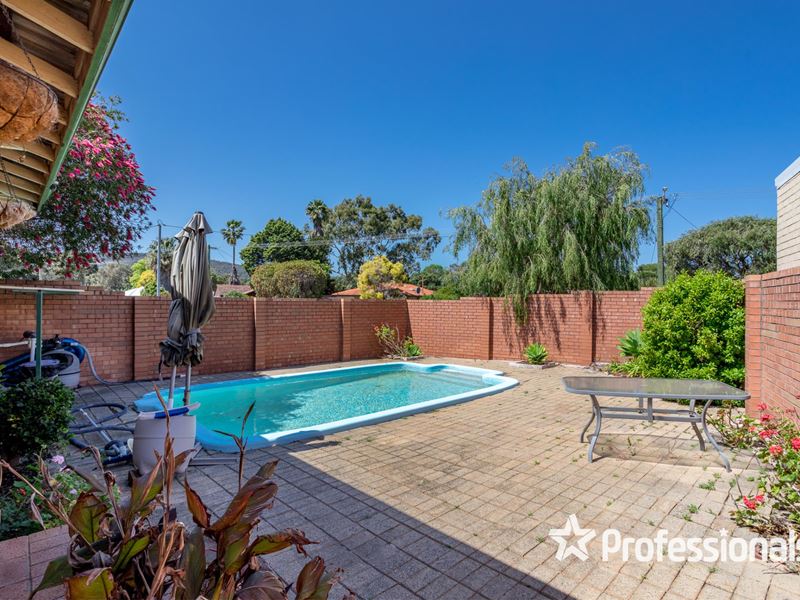 27 Ward Crescent, Kelmscott