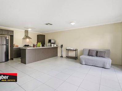 1/18 Pannoza Circle, Maddington WA 6109