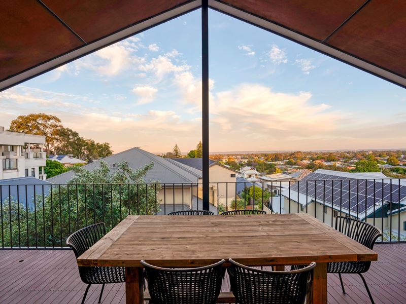 180 Reynolds Road, Mount Pleasant
