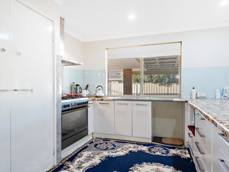 4 Clyde Place, Camillo