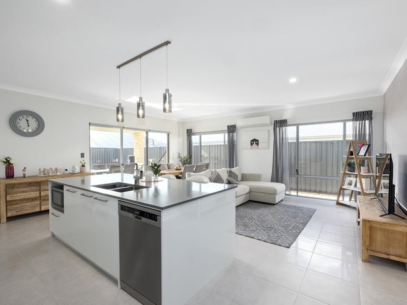 15 Buttermere Grange, Aveley