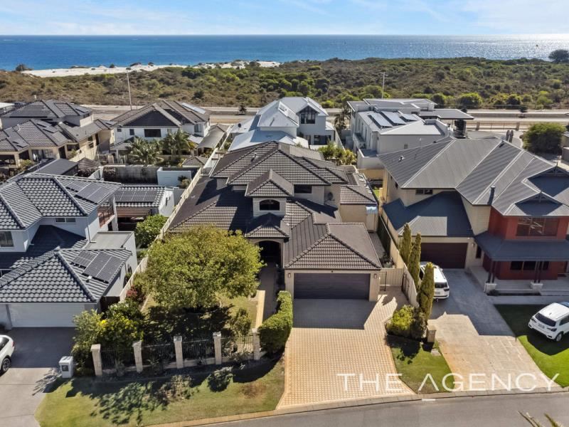 4 Long Reef Place, Hillarys
