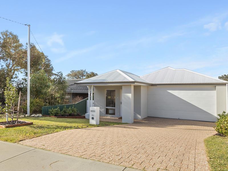 4B Iolanthe Drive, Duncraig