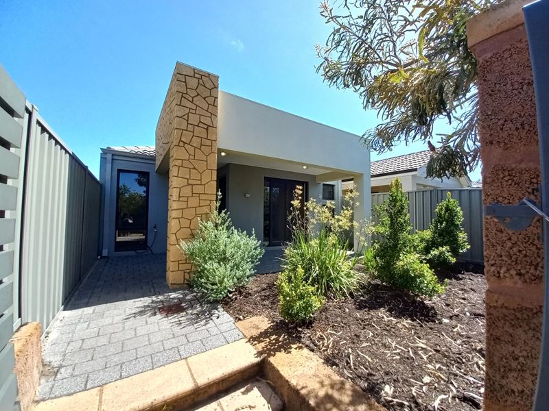 6 Venus Lane, Wandi