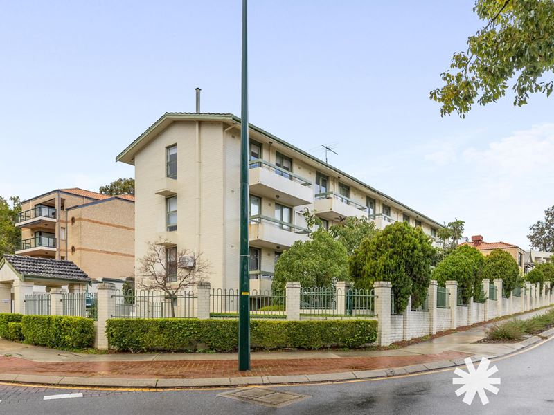 17/24 Onslow Street, South Perth