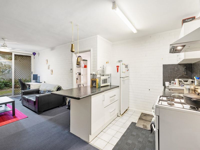 1/69 King George Street, Victoria Park