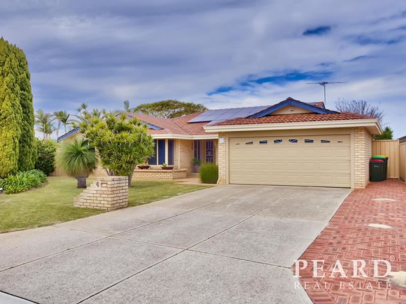 4 The Grove, Woodvale WA 6026