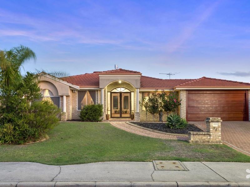 34 Sugarwood Drive, Thornlie WA 6108