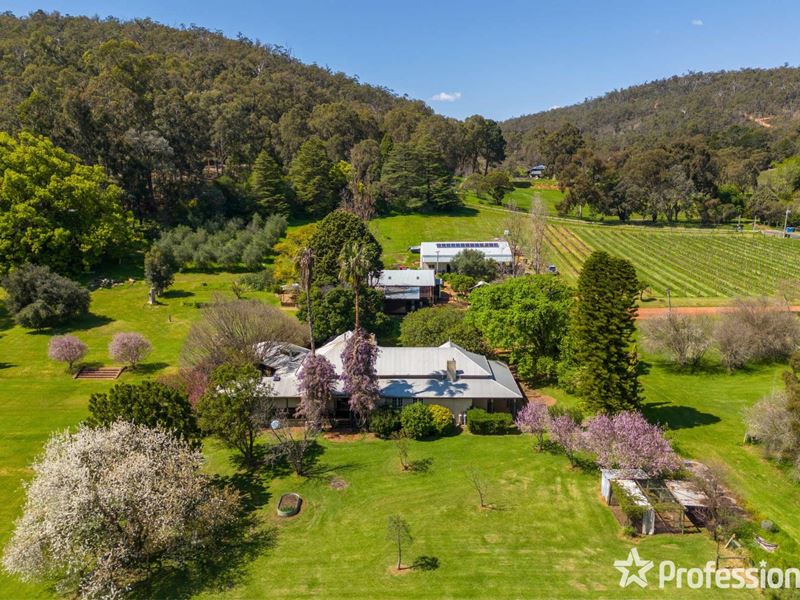 19 Loaring Road, Bickley