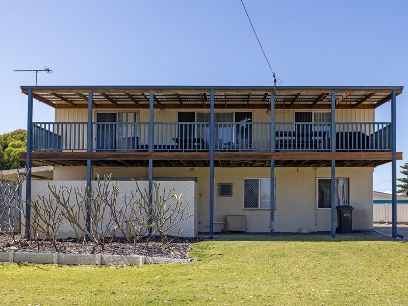 17 Padbury Street, Jurien Bay
