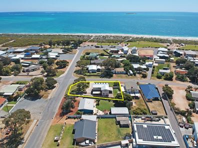 17 Padbury Street, Jurien Bay WA 6516