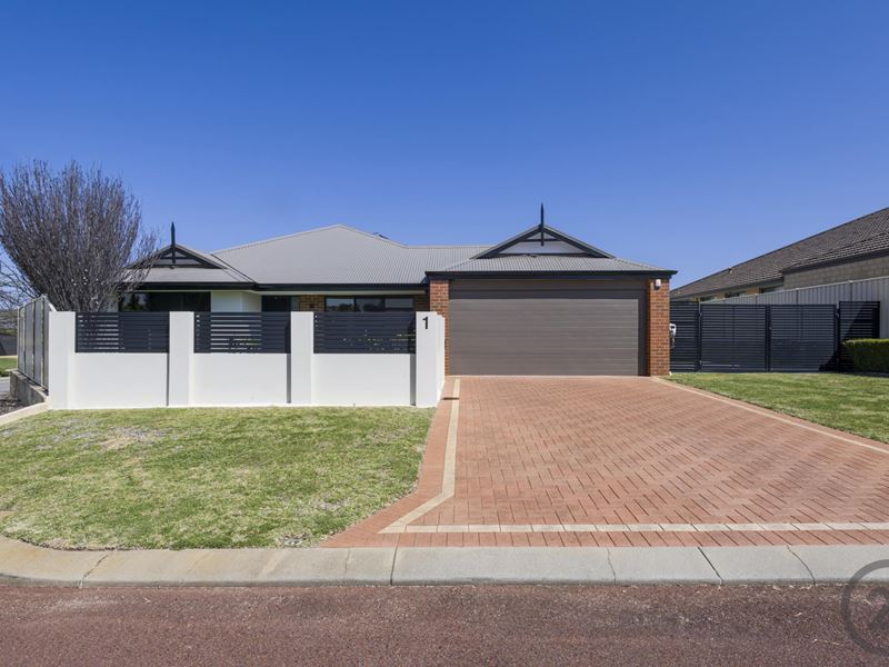 1 Loretta Parkway, Lakelands