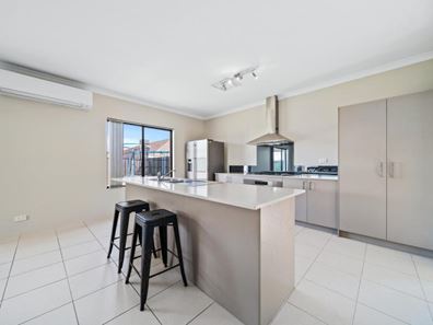 27 Rushmore Loop, Baldivis WA 6171