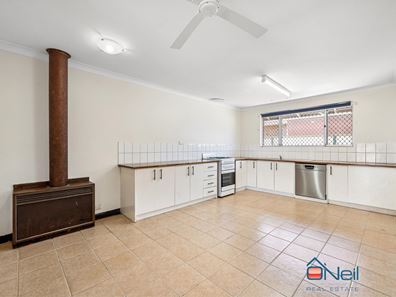 285 Railway Avenue, Armadale WA 6112