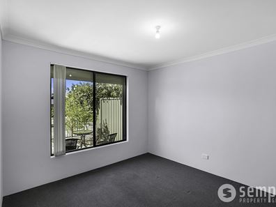 90 Jubilee Avenue, Success WA 6164