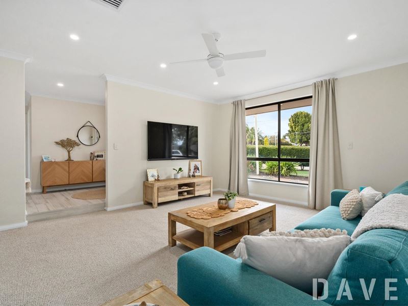 12 Boreas Court, Duncraig