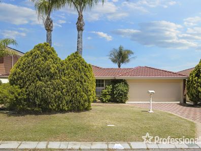 85 Ullinger Loop, Marangaroo WA 6064