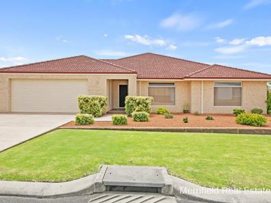 16 Notley Street, Yakamia WA 6330