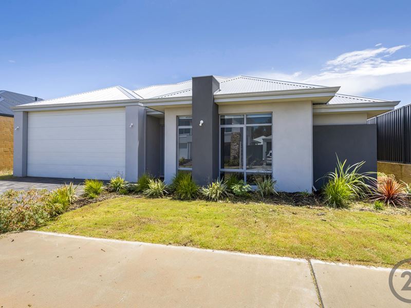 19 Rapallo Grove, Madora Bay