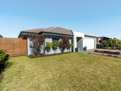 46 Liriope Parkway, Sinagra WA 6065