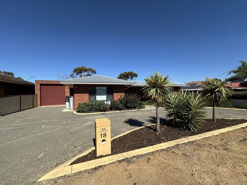 18 Casuarina Drive, Katanning WA 6317