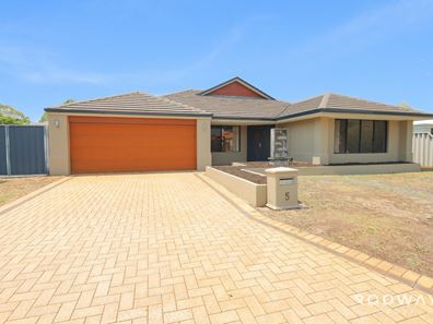 5 Granada Loop, Seville Grove WA 6112