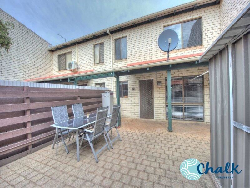 18/13 Merope Close, Rockingham