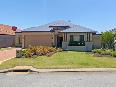 10 Grasshill Grange, Halls Head WA 6210 | 4 Bedroom House For Sale