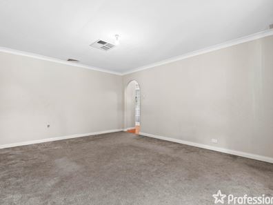 45 Warner Road, Parmelia WA 6167