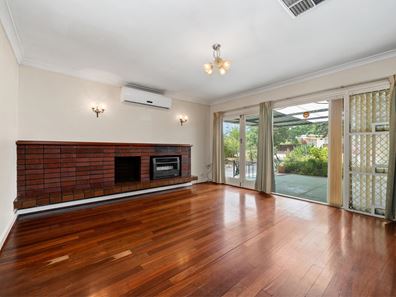 16 Exbury Road, Armadale WA 6112