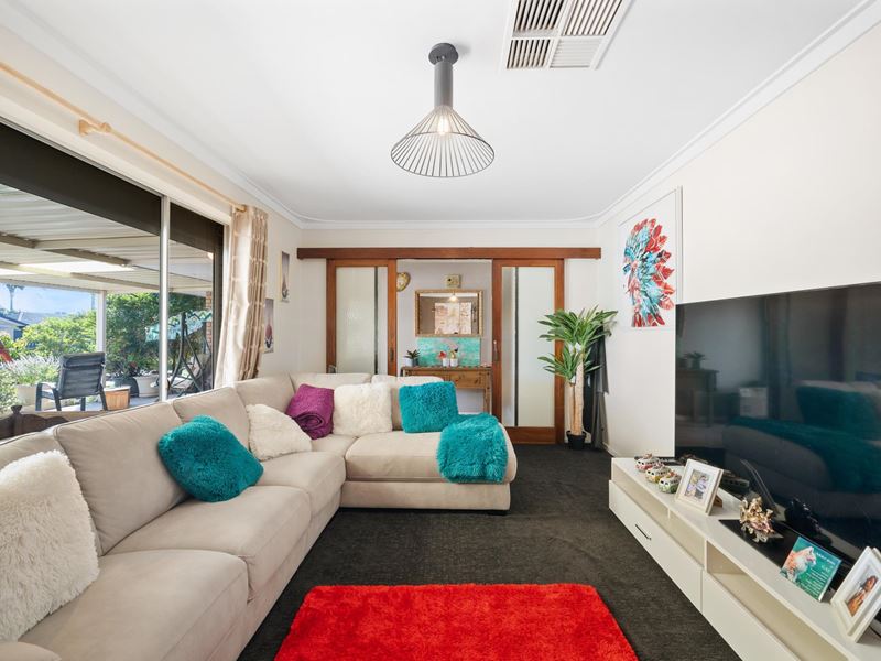 36 Hilton Crescent, Maddington WA 6109