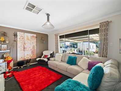 36 Hilton Crescent, Maddington WA 6109