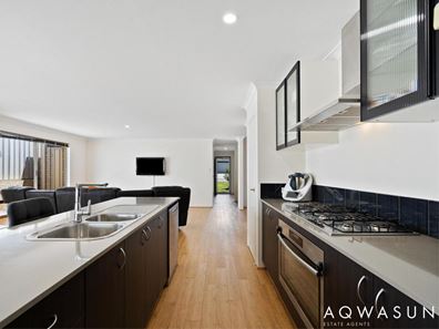 7 Carcione Avenue, Secret Harbour WA 6173