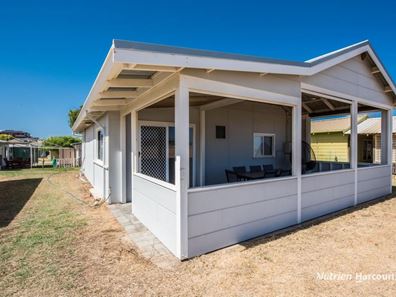 4/31 Glance Street, Horrocks WA 6535