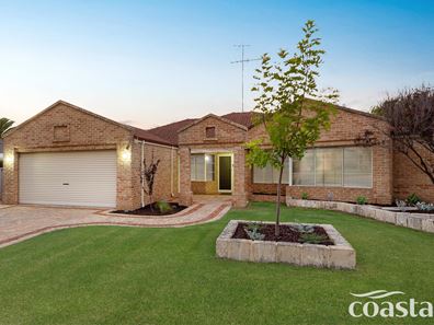 8 Riche Ct, San Remo WA 6210