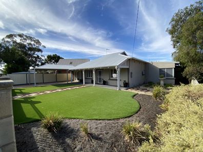 3 Beaufort  Street, Katanning WA 6317