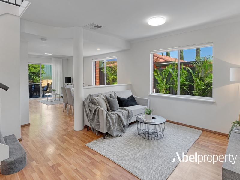 4/8 Salford  Street, Victoria Park WA 6100