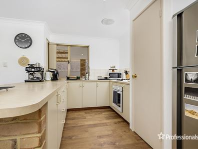 15 Reg Percy Street, Mount Tarcoola WA 6530
