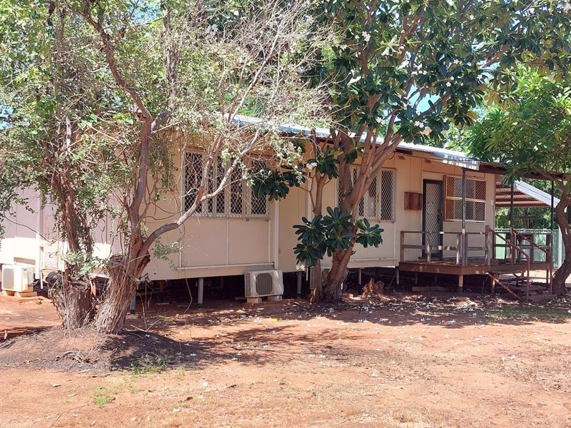 14 Knowsley Street West, Derby WA 6728