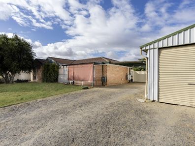 4 Joshua Way, Karloo WA 6530