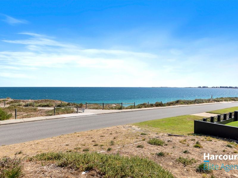 128 Warnbro Beach Road, Waikiki WA 6169