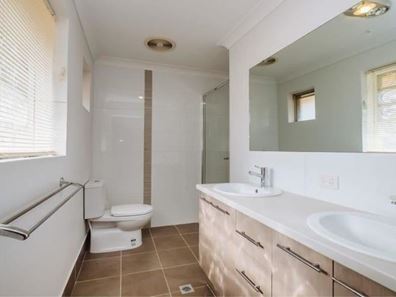47 Twickenham Drive, Kingsley WA 6026