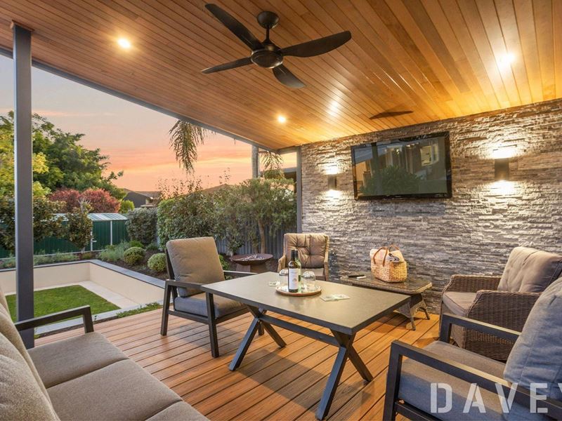 18 Apollo Place, Duncraig WA 6023