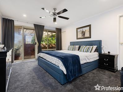 4 Bunter Court, Leeming WA 6149