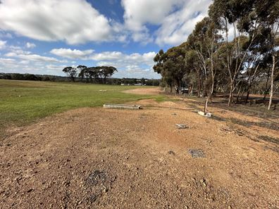 Lot 323,  Robinson Road, Woodanilling WA 6316
